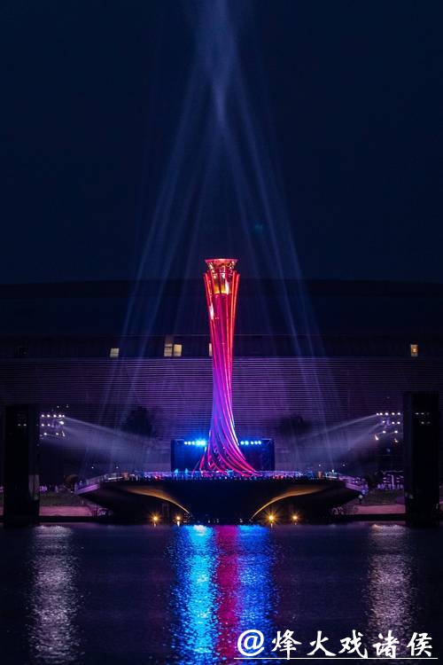 探访成都大运会火炬塔点燃背后的秘密